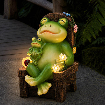 Solar Powered Frog Garden Statue with Automatic Lighting, IP44 Weatherproof